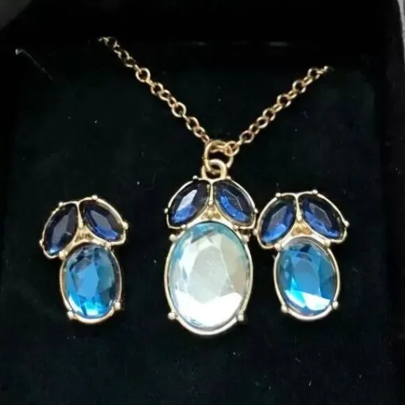 AVON MIDNIGHT INK PENDANT NECKLACE AND EARRING SET BLUE GOLDTONE NWT - Picture 2 of 9